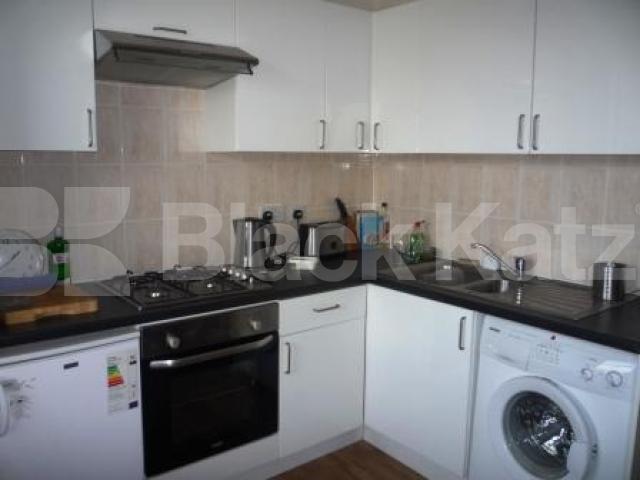 			LET, 1 Bedroom, 1 bath, 1 reception Flat			 Park Road, CROUCH END