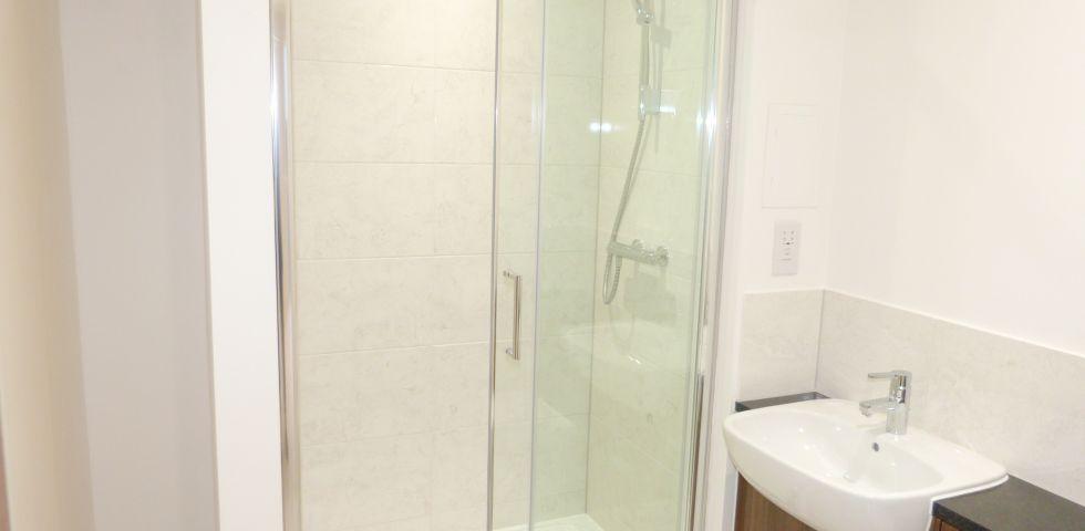 			BRAND NEW DEVELOPMENT, 2 Bedroom, 1 bath, 1 reception Apartment			 Hendon Waterside, HENDON 