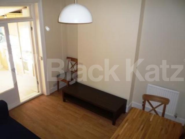 			3 Bedroom, 1 bath, 1 reception Flat			 Muswell Avenue, MUSWELL HILL