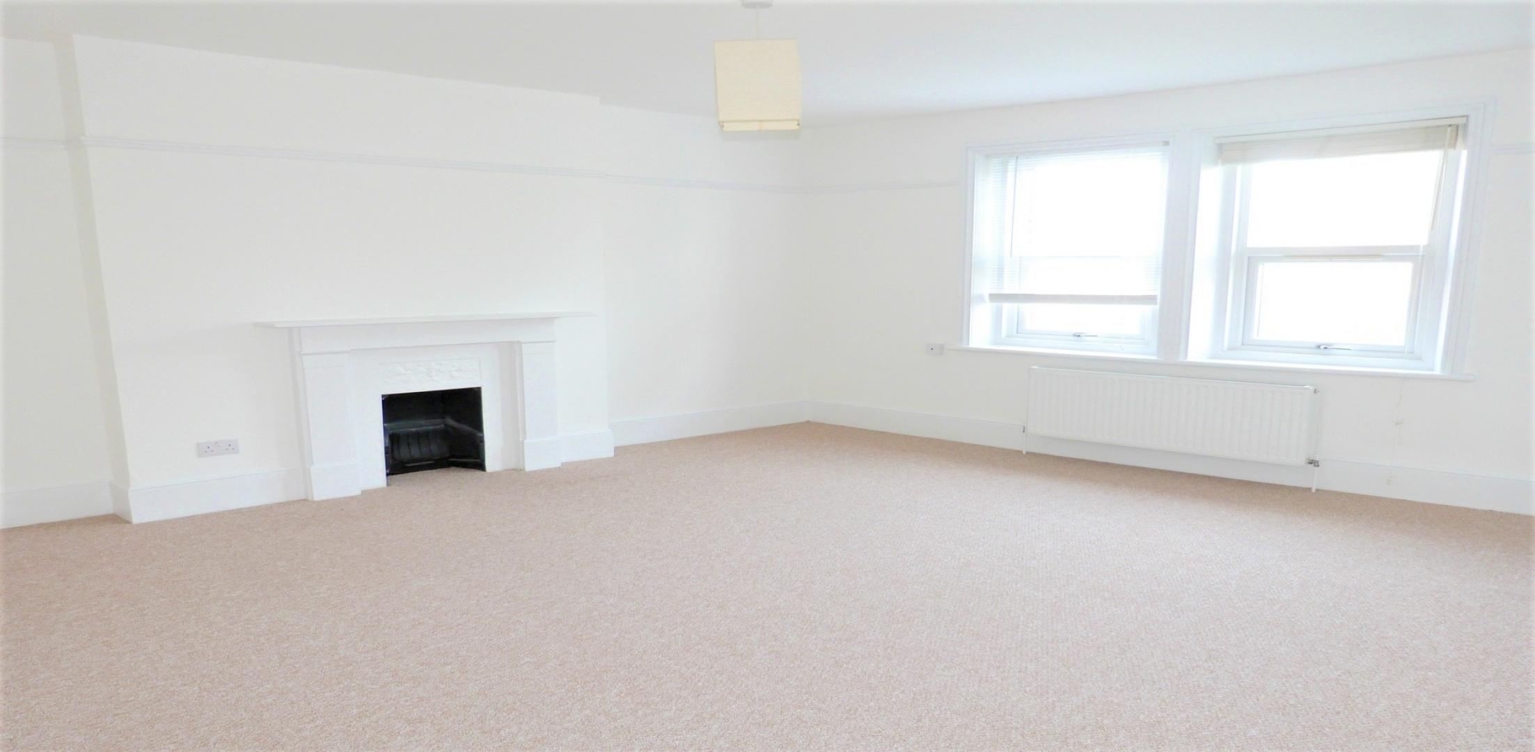 			3 Bedroom, 1 bath, 1 reception Flat			 Mowbray Road, KILBURN 