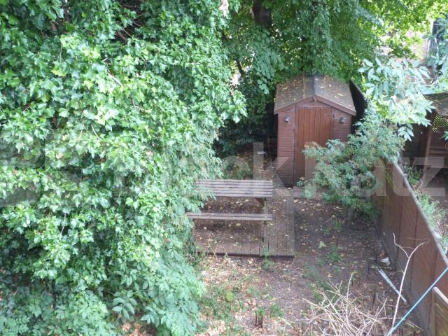 			3 Bedroom, 1 bath, 1 reception House			 Alexandra Gardens, Muswell Hill