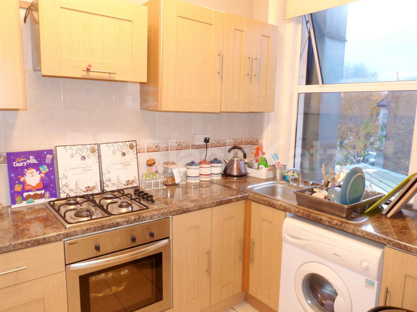 			NEW INSTRUCTION, 2 Bedroom, 1 bath, 1 reception Flat			 Wandsworth Bridge Road, PARSONS GREEN