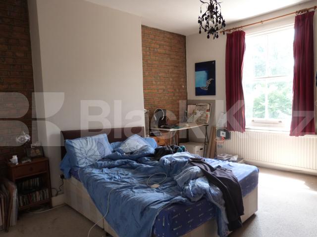 			2 Bedroom, 1 bath, 1 reception Flat			 Ferme Park Road, CROUCH END