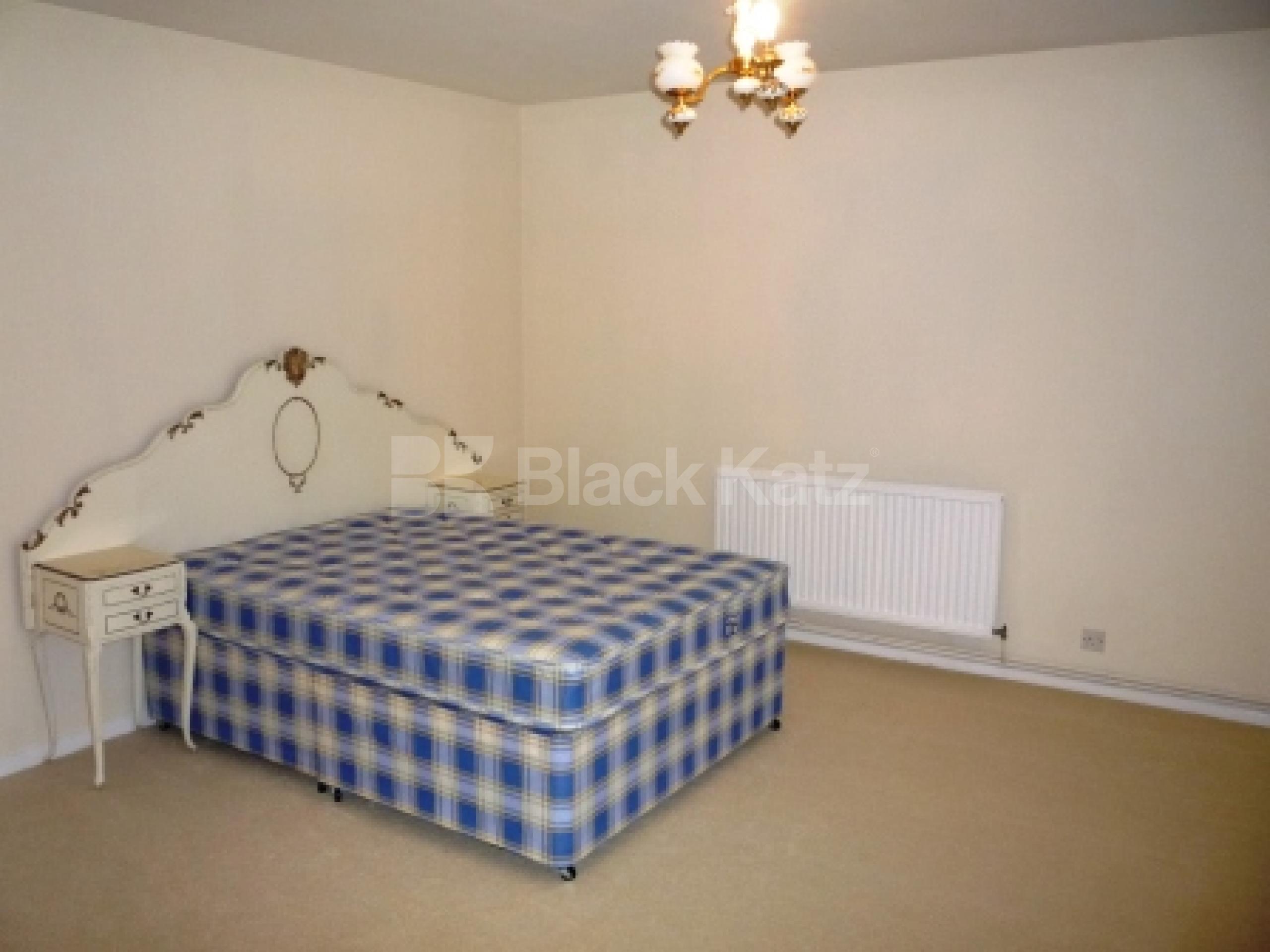 			2 Bedroom, 1 bath, 1 reception Flat			 Regents Park Road, FINCHLEY CENTRAL N3