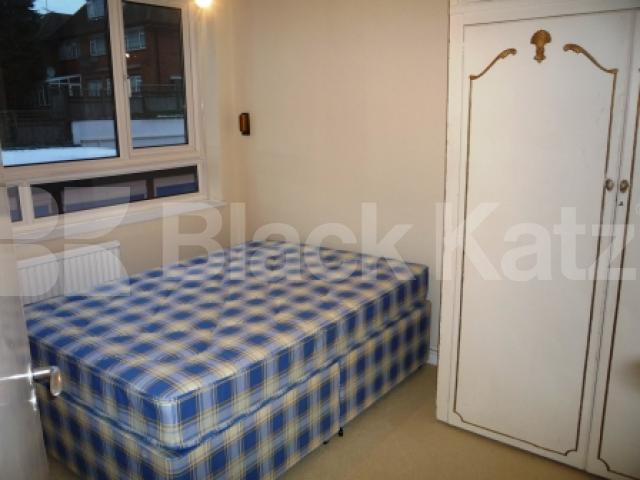 			2 Bedroom, 1 bath, 1 reception Flat			 Regents Park Road, FINCHLEY CENTRAL