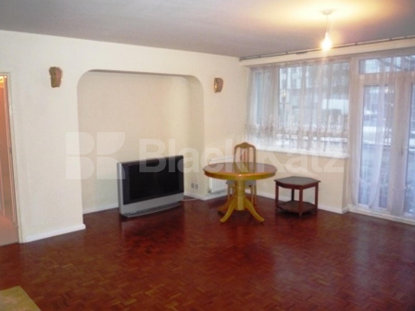 			2 Bedroom, 1 bath, 1 reception Flat			 Regents Park Road, FINCHLEY CENTRAL
