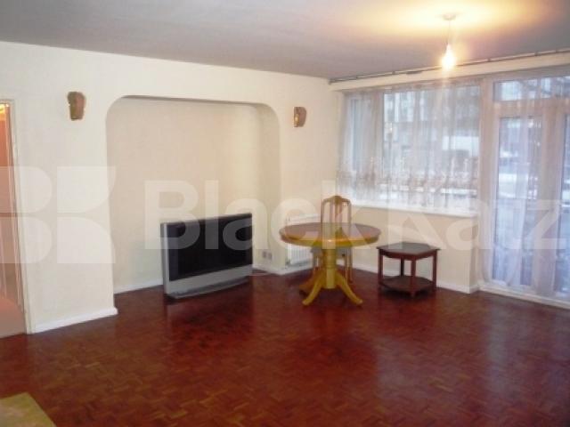 			2 Bedroom, 1 bath, 1 reception Flat			 Regents Park Road, FINCHLEY CENTRAL
