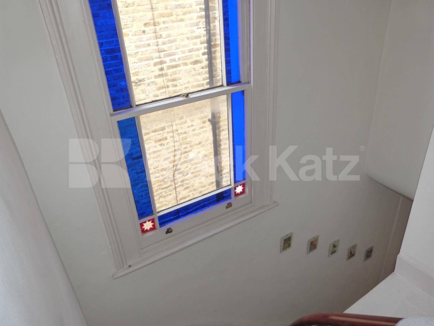 			2 Bedroom, 1 bath, 1 reception Flat			 Ferme Park Road, CROUCH END