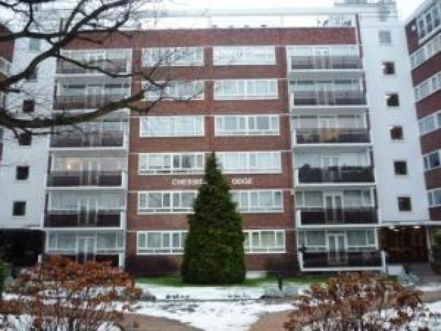 			2 Bedroom, 1 bath, 1 reception Flat			 Regents Park Road, FINCHLEY CENTRAL