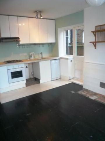 			2 Bedroom, 1 bath, 1 reception Flat			 Harlesden Road, WILLESDEN GREEN