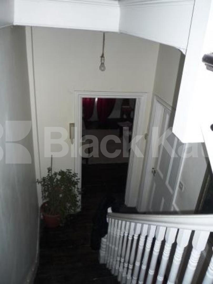 			3 Bedroom, 1 bath, 1 reception Flat			 The Broadway, CROUCH END