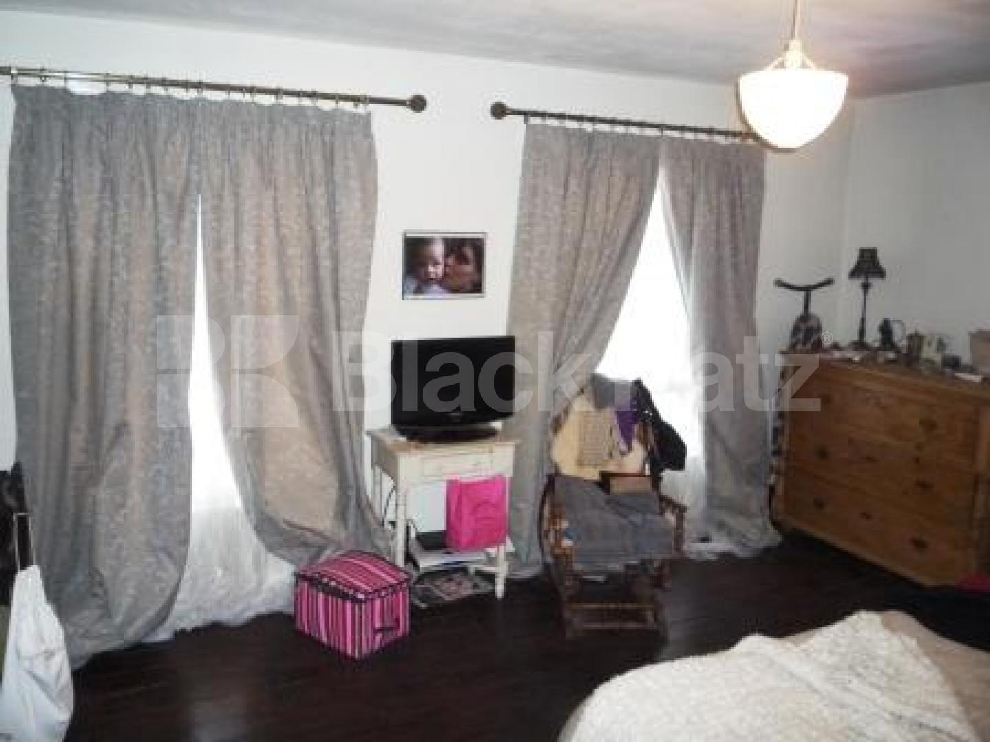 			3 Bedroom, 1 bath, 1 reception Flat			 The Broadway, CROUCH END