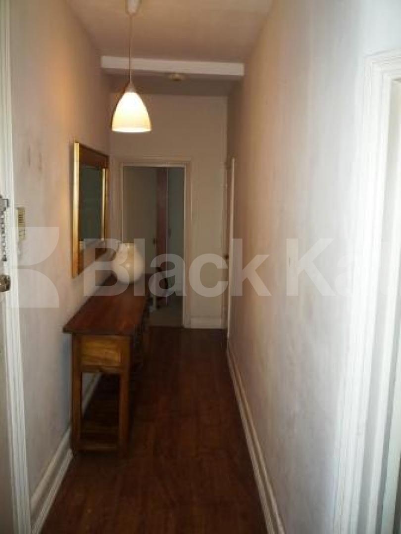 			3 Bedroom, 1 bath, 1 reception Flat			 Middle Lane, CROUCH END