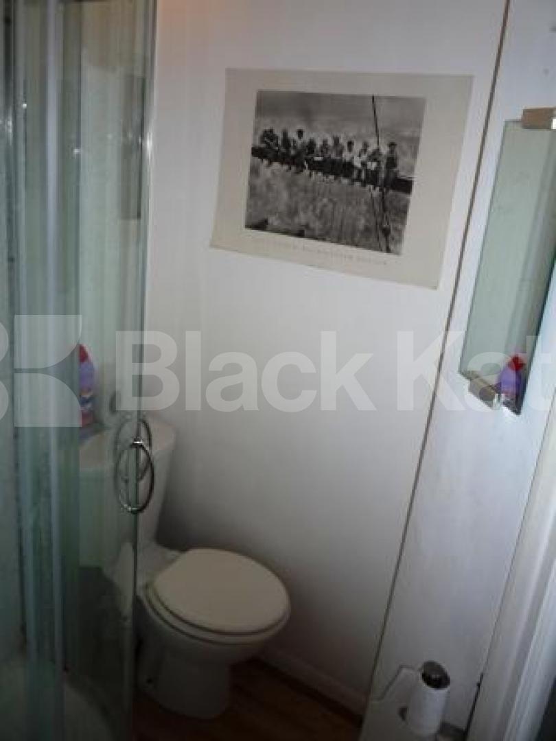 			Studio Apartment, 1 bath, 1 reception Flat			 Rathcoole Avenue, CROUCH END