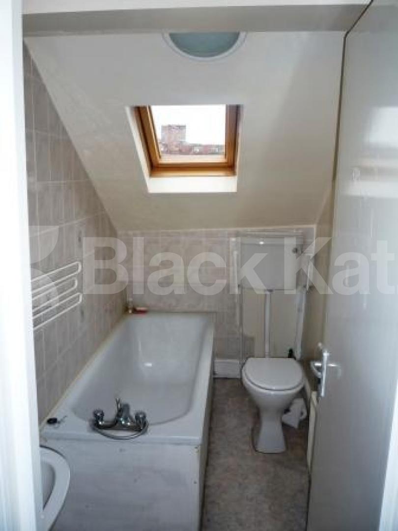 			1 Bedroom, 1 bath, 1 reception Flat			 Brampton Park Road, WOOD GREEN