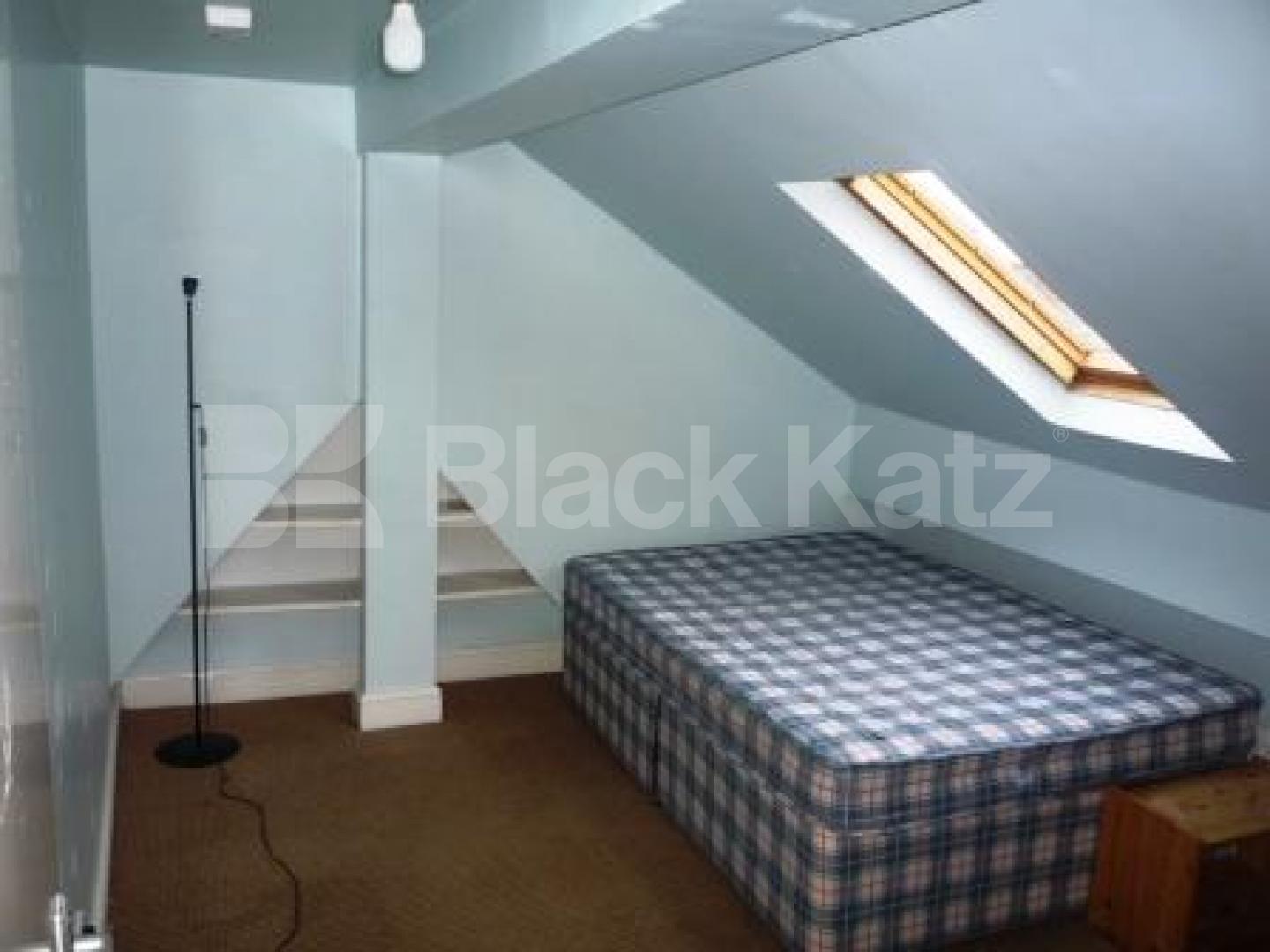 			1 Bedroom, 1 bath, 1 reception Flat			 Brampton Park Road, WOOD GREEN