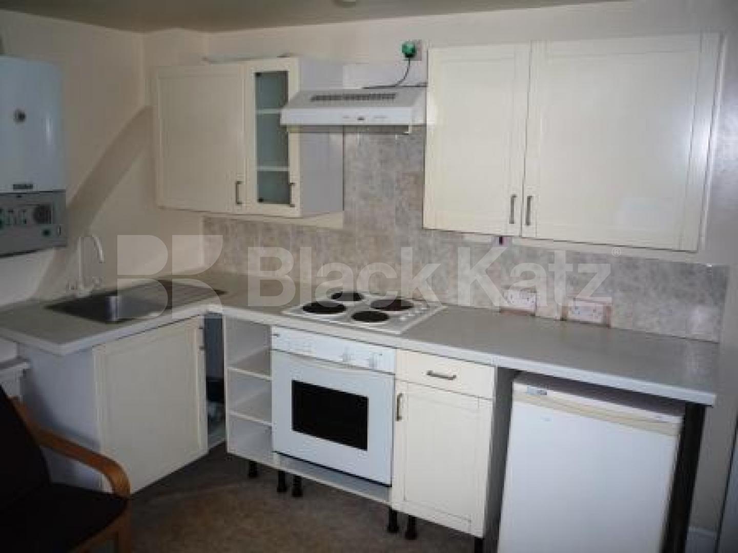 			1 Bedroom, 1 bath, 1 reception Flat			 Brampton Park Road, WOOD GREEN