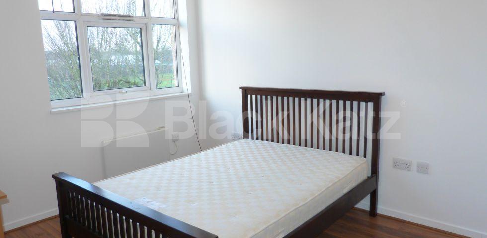 			NEW INSTRUCTION, 1 Bedroom, 1 bath, 1 reception Flat			 Bromyard House, Bromyard Avenue , Acton central