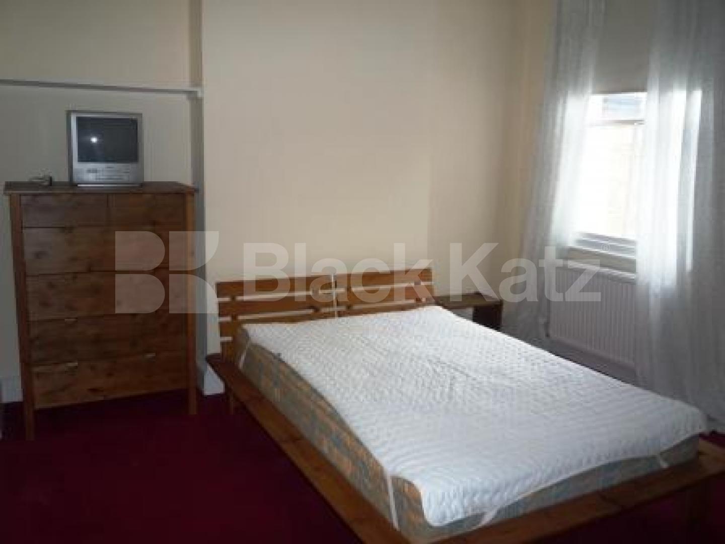 			EXCELLENT 2 DOUBLE BEDROM PROPERTY!, 2 Bedroom, 1 bath, 1 reception Flat			 Philip Lane, TURNPIKE LANE