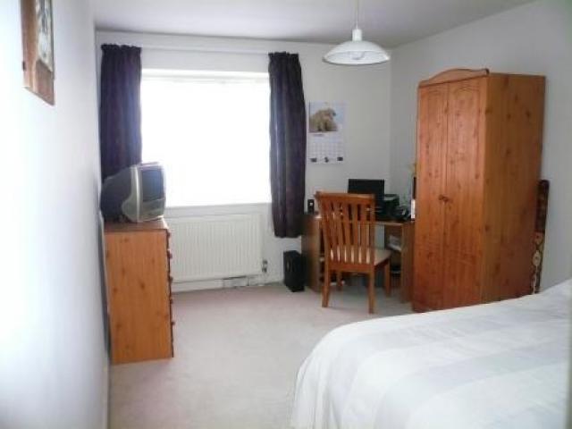 			2 Bedroom, 1 bath, 1 reception Flat			 Exeter Road, KILBURN/MAPESBURY CONSERVATION AREA