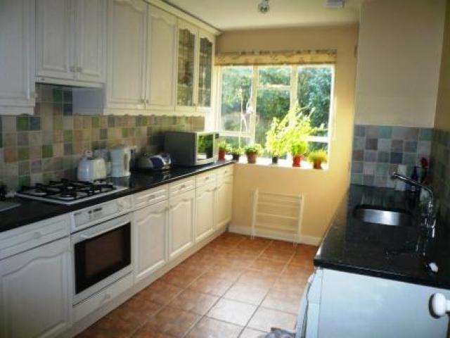 			2 Bedroom, 1 bath, 1 reception Flat			 Exeter Road, KILBURN/MAPESBURY CONSERVATION AREA