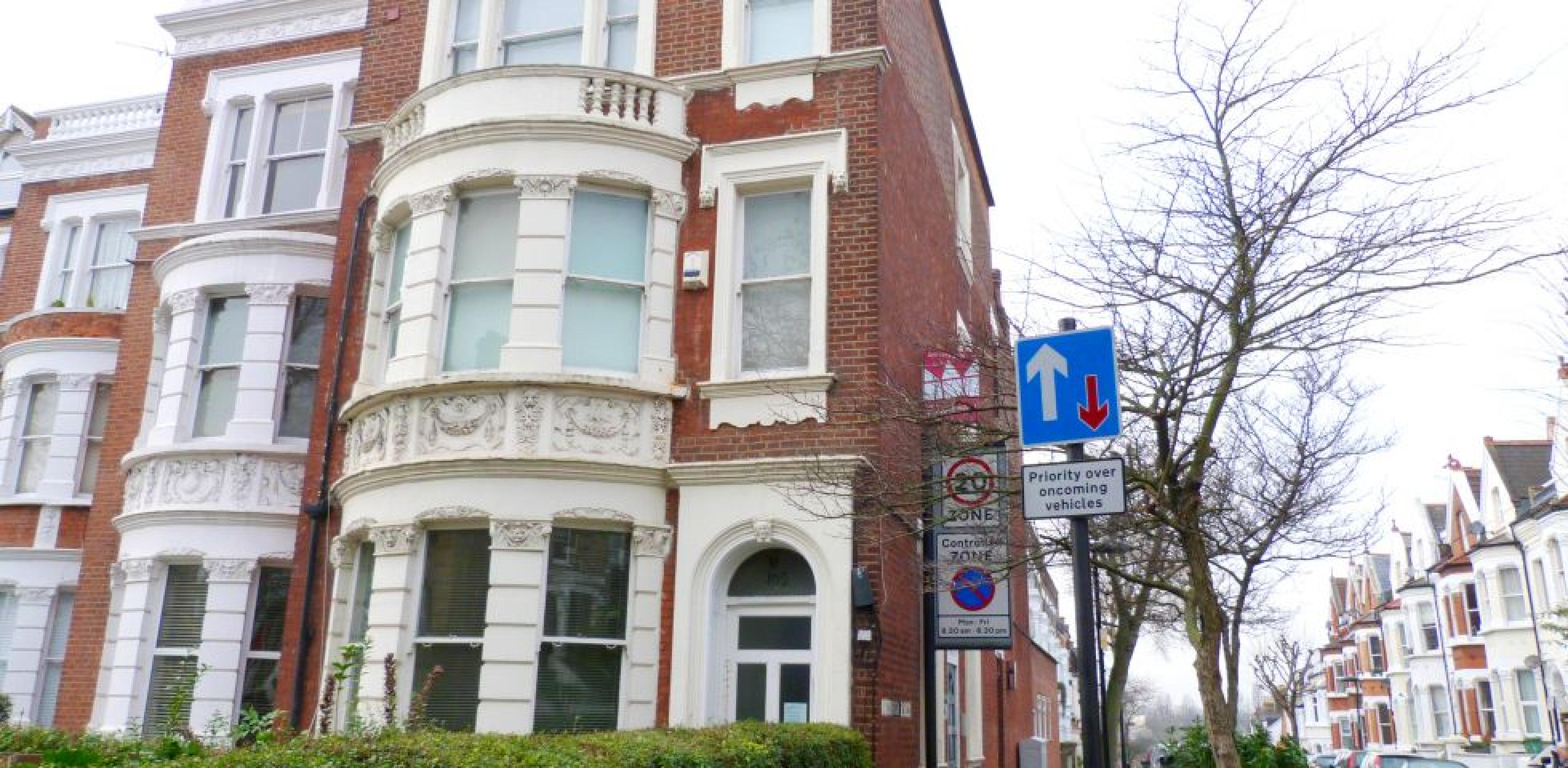 			Studio Apartment, 1 bath, 1 reception Apartment			 West End Lane, WEST HAMPSTEAD NW6