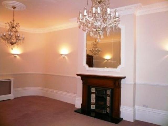 			2 Bedroom, 1 bath, 1 reception Flat			 Belsize Park Gardens, BELSIZE PARK