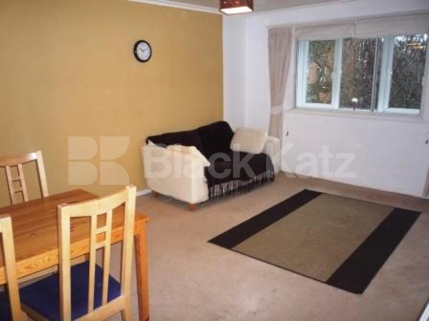 			NEW INSTRUCTION! BARGAIN!, 2 Bedroom, 1 bath, 1 reception Flat			 Silver Birch Close, FRIERN BARNET