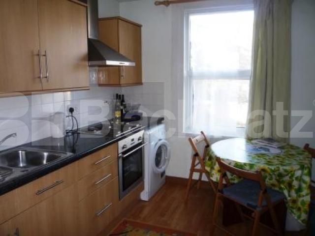 			2 Bedroom, 1 bath, 1 reception Flat			 Lordship Lane, WOOD GREEN