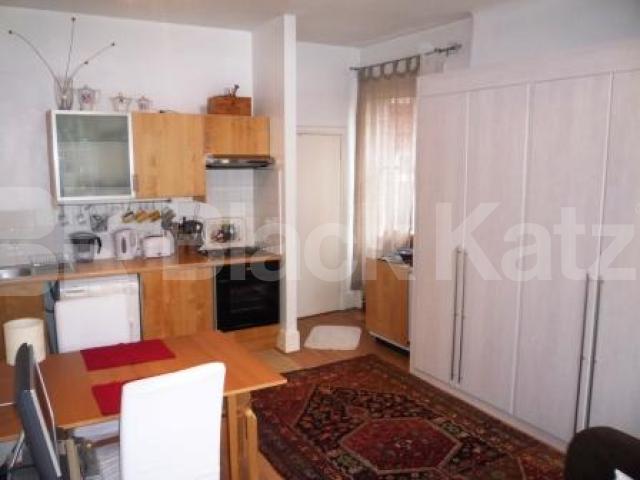 			INCLUDING HEATING AND HOT WATER!, Studio Apartment, 1 bath, 1 reception Flat			 Stanhope Road, HIGHGATE