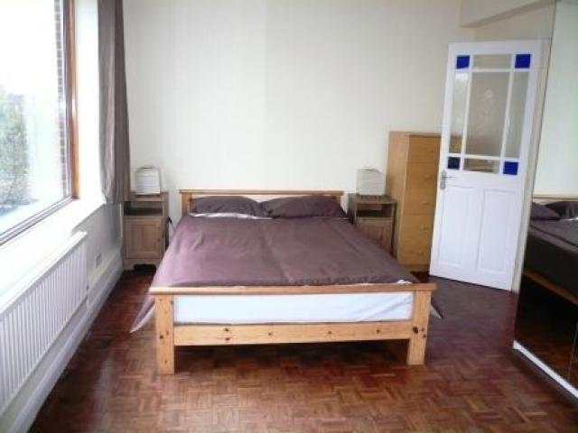 			2 Bedroom, 1 bath, 1 reception Flat			 Teignmouth Road, WILLESDEN GREEN