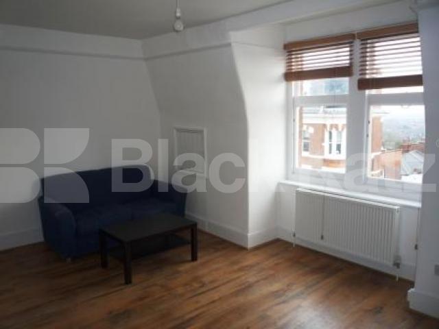 			1 Bedroom, 1 bath, 1 reception Flat			 Atheneum Place, Muswell Hill