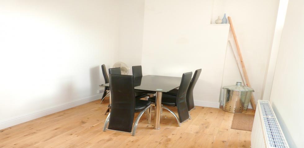 			NEW INSTRUCTION (Six Bedroom House), 6 Bedroom, 1 bath, 1 reception House			 Cambridge Avenue , Kilburn Park 