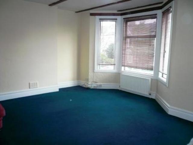 			2 Bedroom, 1 bath, 1 reception Flat			 Furness Road, KENSAL GREEN/WILLESDEN