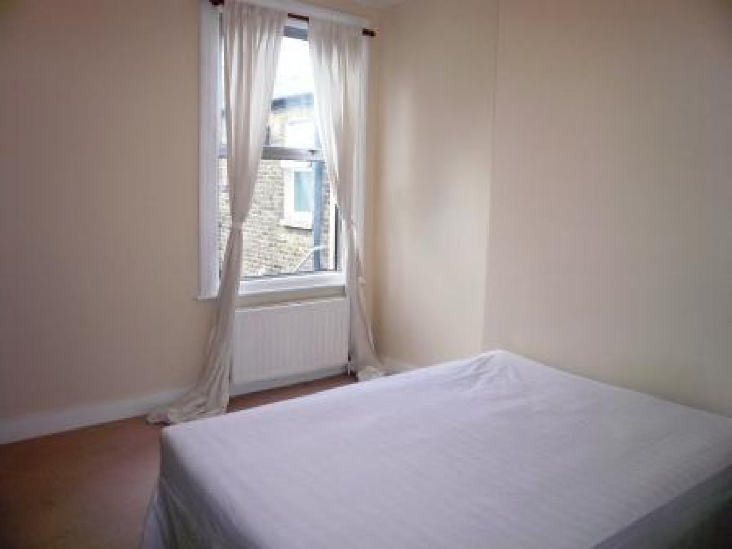 			2 Bedroom, 1 bath, 1 reception Flat			 Furness Road, KENSAL GREEN/WILLESDEN