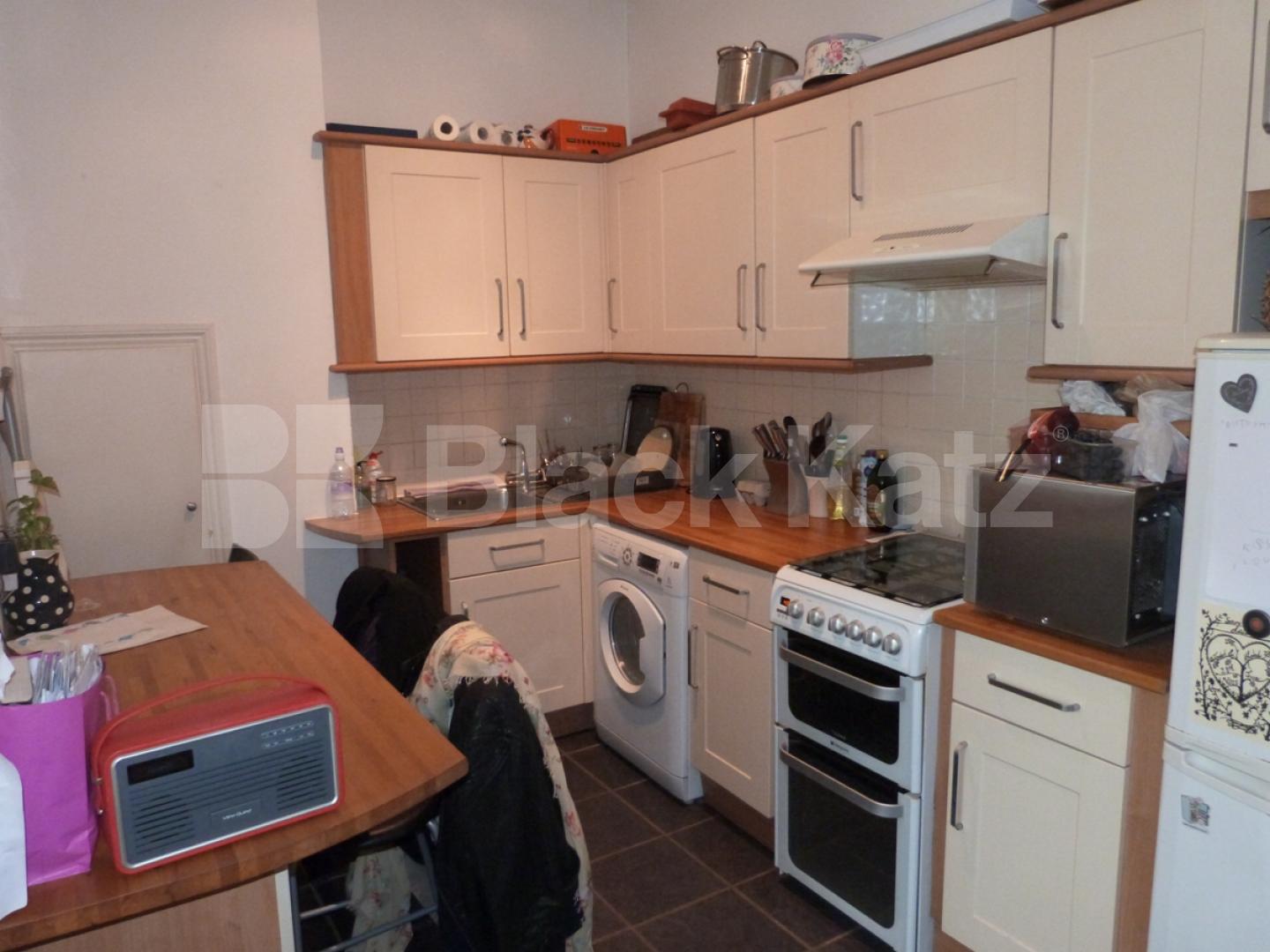 			Amazing Property !, 1 Bedroom, 1 bath, 1 reception Ground Floor Flat			 Alexandra Park Road, Muswell Hill