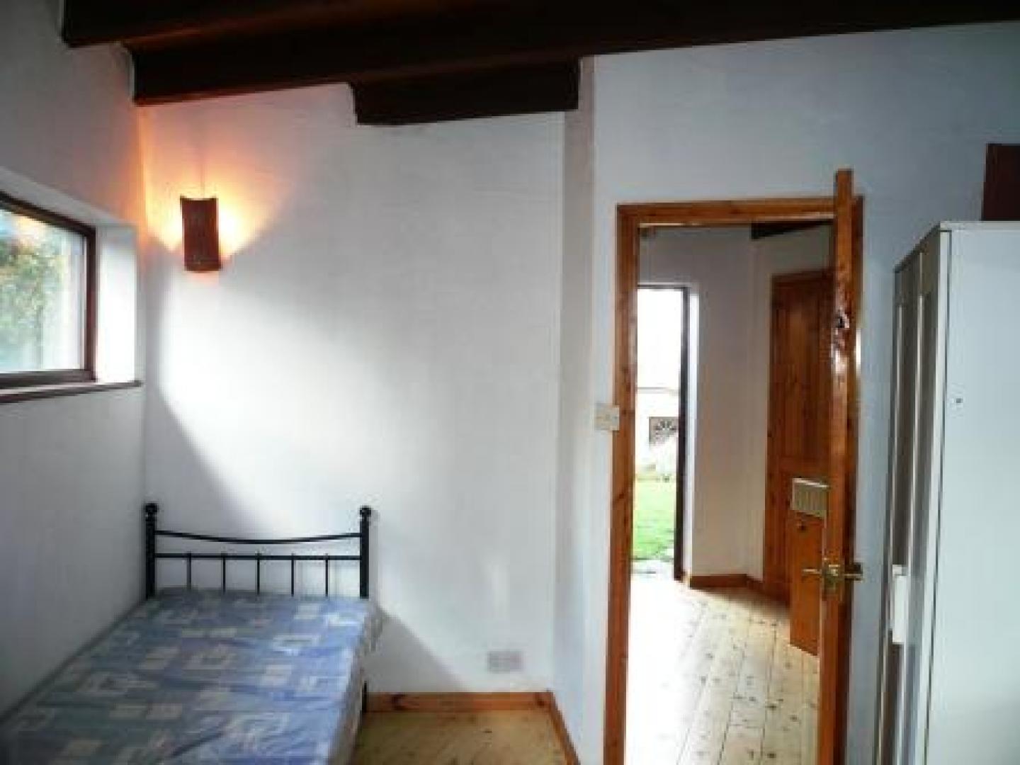 			Studio Apartment, 1 bath, 1 reception Studio			 Clitterhouse Crescent, GOLDERS GREEN/BRENT CROSS