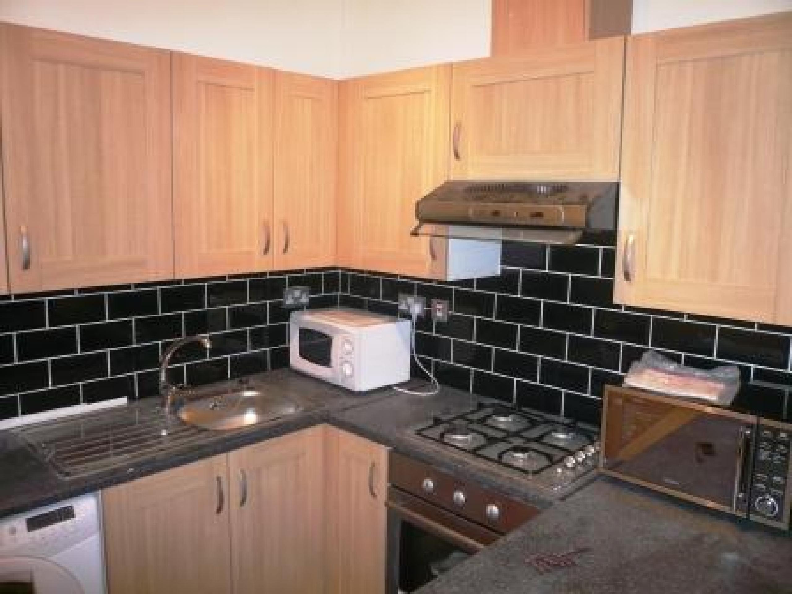 			1 Bedroom, 1 bath, 1 reception Flat			 Kilburn High Road, KILBURN/KILBURN PARK NW6