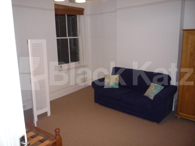 			4 Bedroom, 1 bath, 1 reception Flat			 Muswell Hill Broadway, Muswell Hill