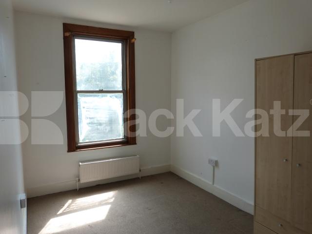 			3 Bedroom, 1 bath, 1 reception Flat			 Sirdar Road, Turnpike Lane