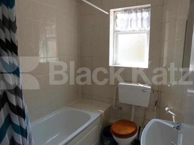 			3 Bedroom, 1 bath, 1 reception Flat			 Sirdar Road, Turnpike Lane