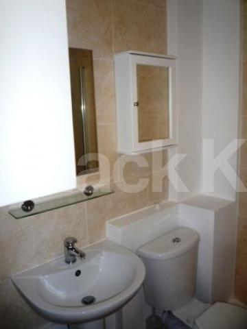 			LET, 1 Bedroom, 1 bath, 1 reception Ground Floor Flat			 Fortis Green Ave, EAST FINCHLEY