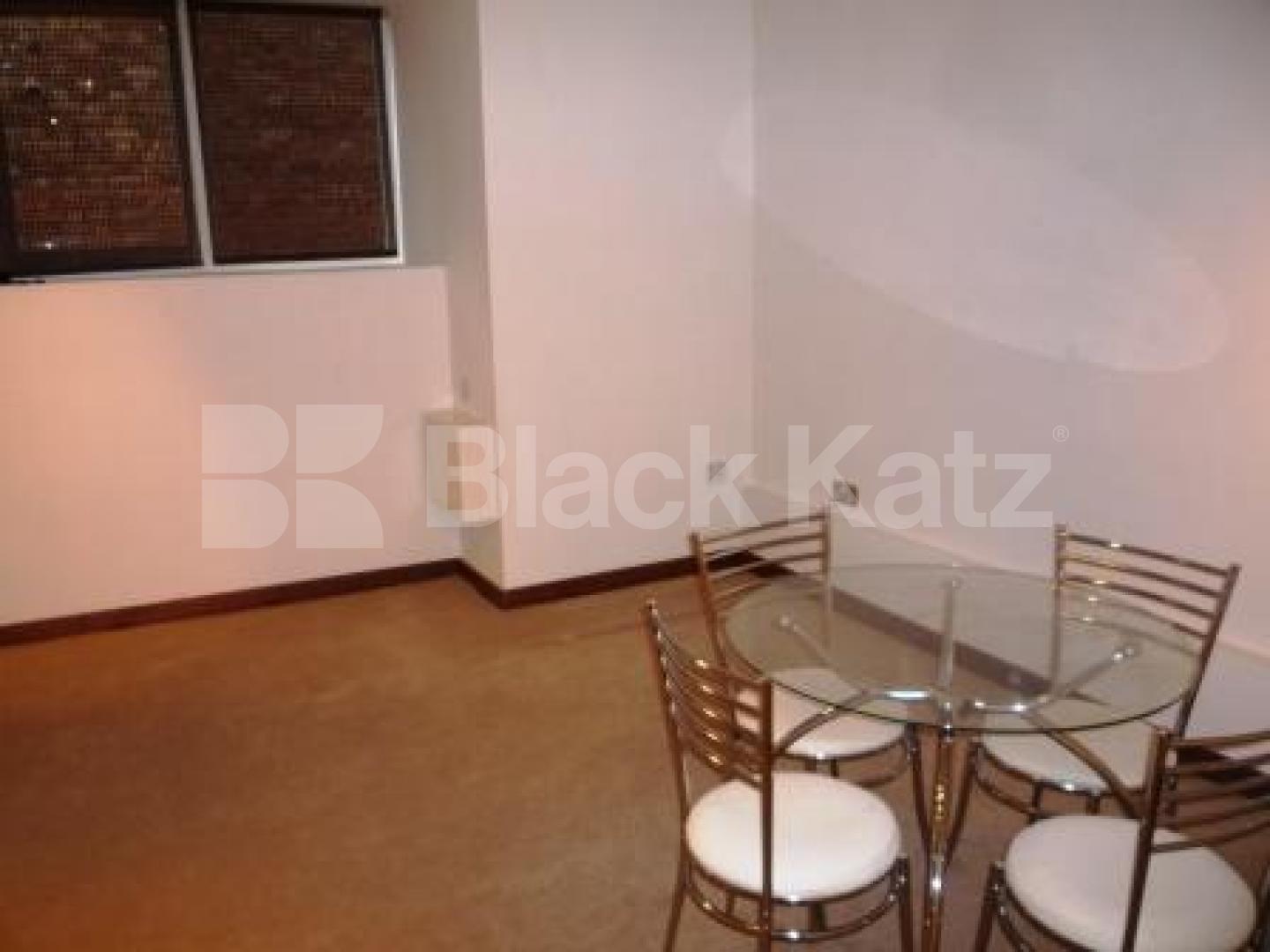 			LET, 1 Bedroom, 1 bath, 1 reception Ground Floor Flat			 Fortis Green Ave, EAST FINCHLEY