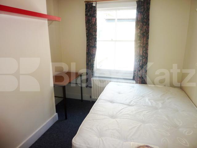 			2 Bedroom, 1 bath, 1 reception Flat			 Kings Terrace, CAMDEN
