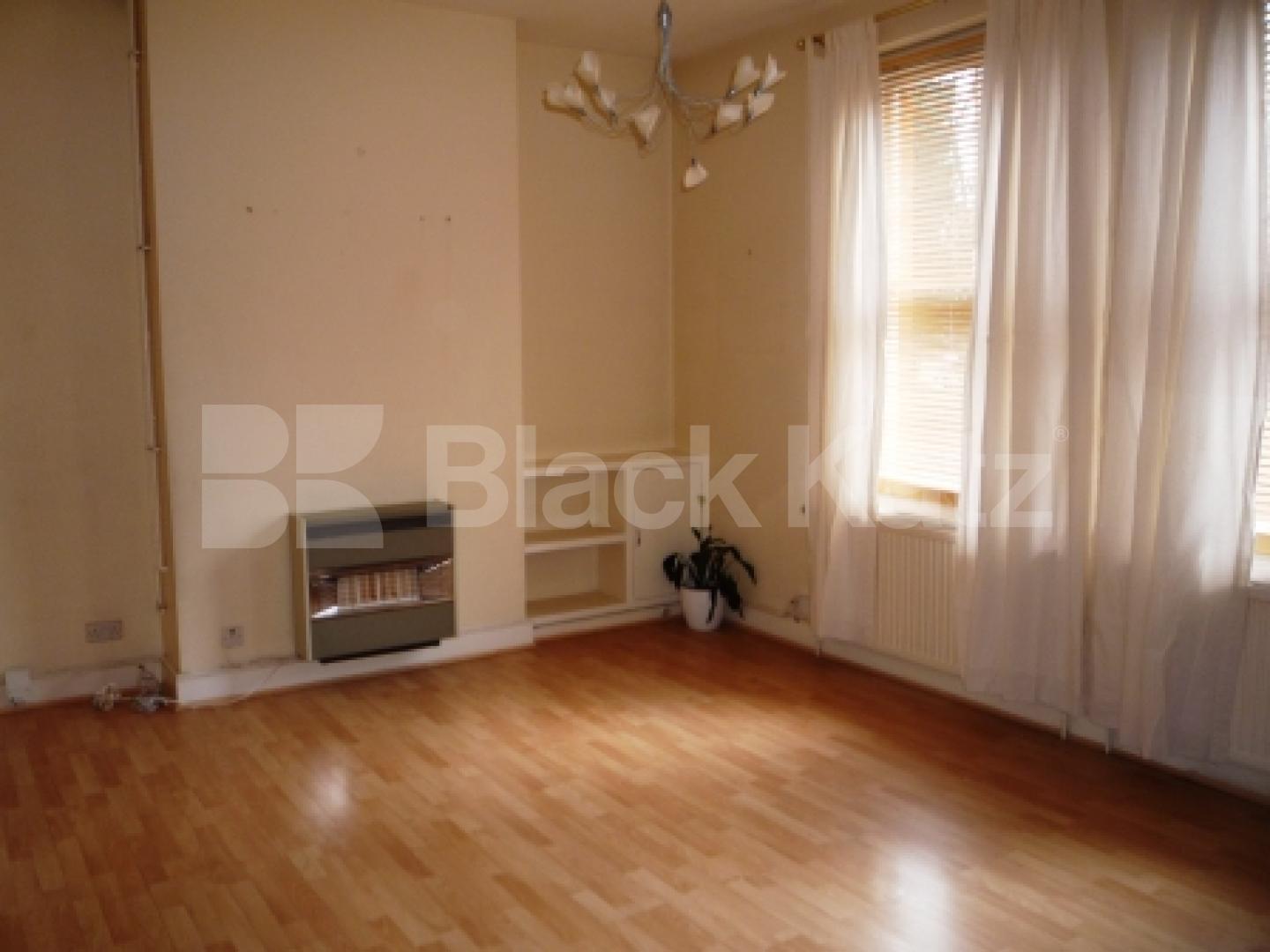 			3 Bedroom, 1 bath, 1 reception Terraced House			 Ella Road, CROUCH END