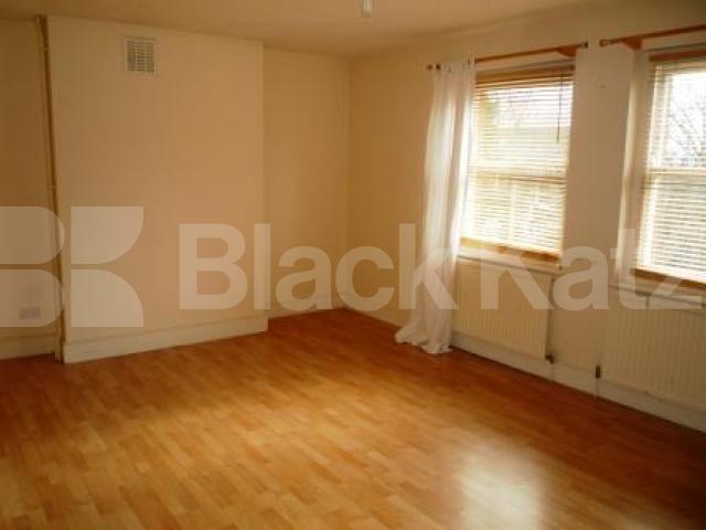 			3 Bedroom, 1 bath, 1 reception Terraced House			 Ella Road, CROUCH END