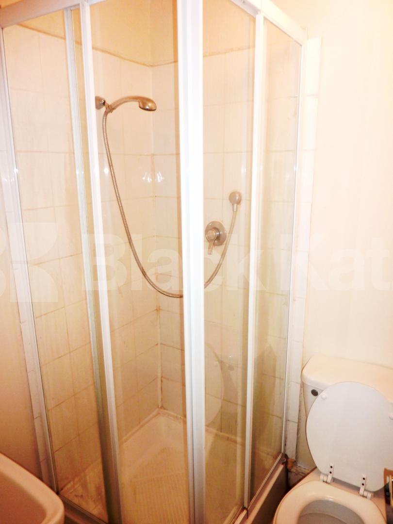 			2 Bedroom, 1 bath, 1 reception Flat			 Kings Terrace, CAMDEN