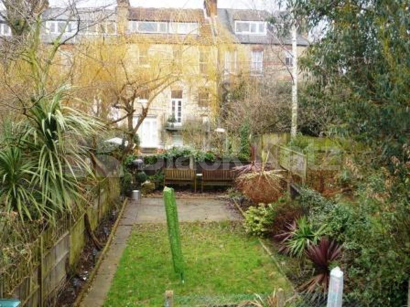 			3 Bedroom, 1 bath, 1 reception Terraced House			 Ella Road, CROUCH END