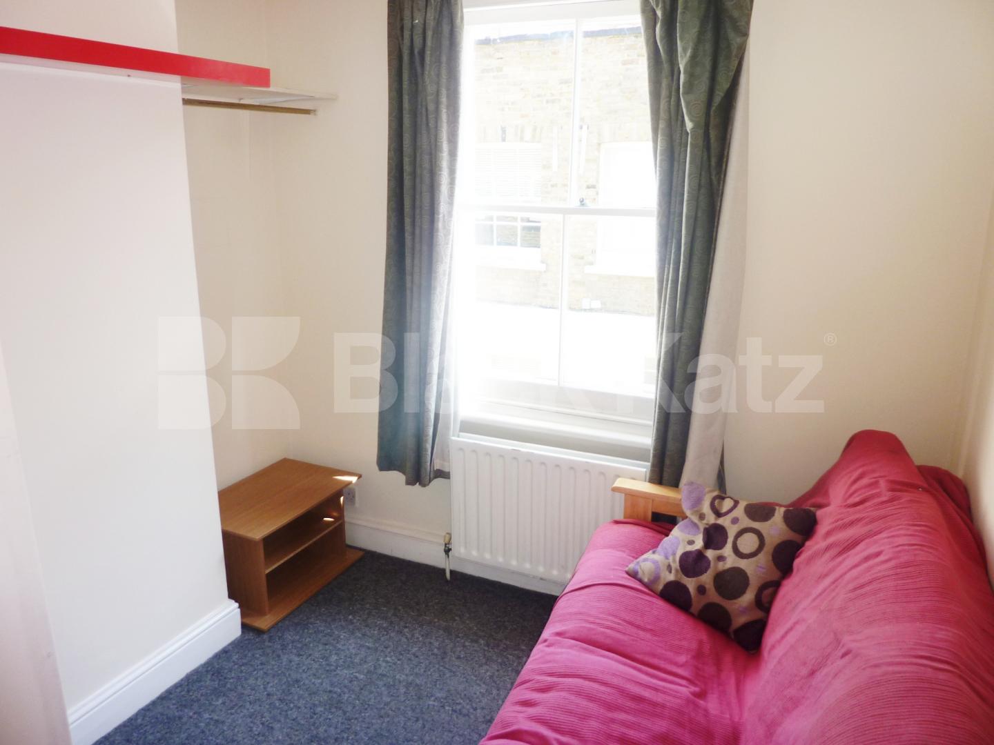 			2 Bedroom, 1 bath, 1 reception Flat			 Kings Terrace, CAMDEN