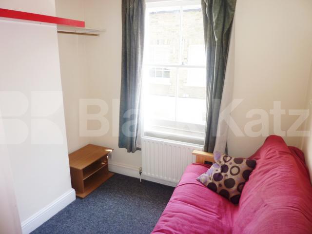 			2 Bedroom, 1 bath, 1 reception Flat			 Kings Terrace, CAMDEN